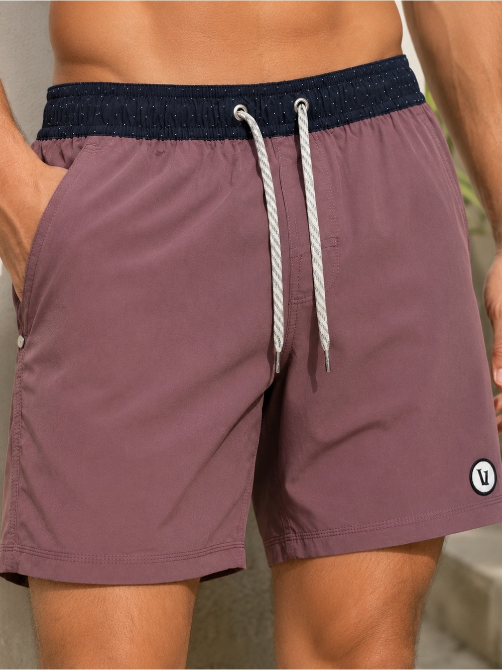 Vuori Men’s Kore Shorts Mauve Hybrid Athletic Swim Size Small